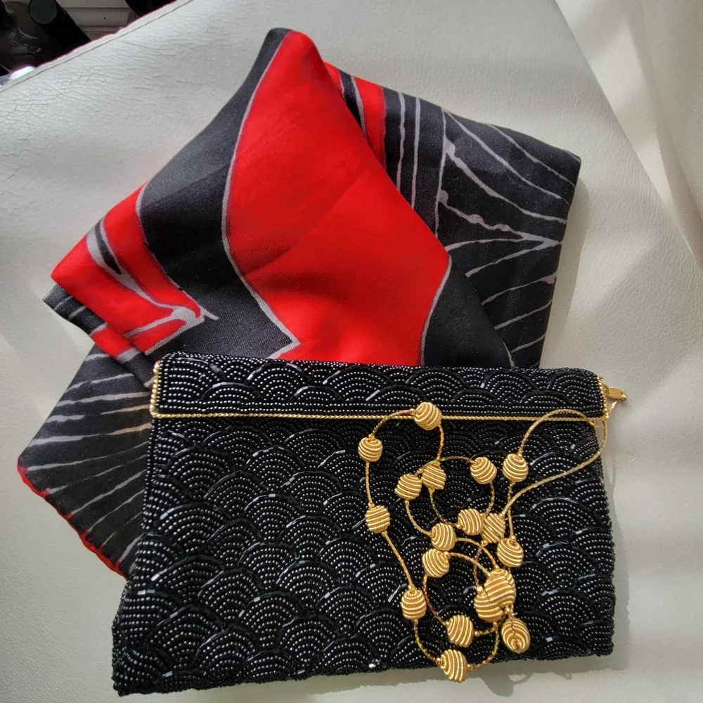 Vintage black red